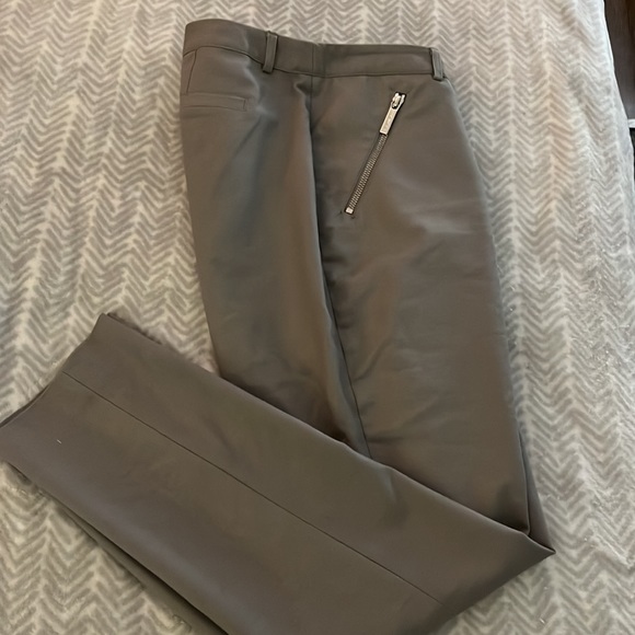 Michael by Michael Kors size 8 grey business casual pants with zipper pockets - Picture 3 of 8